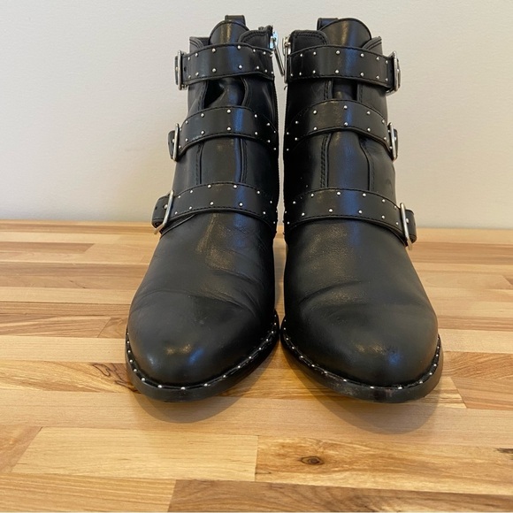 Lord & Taylor black leather ankle boots studded harness straps beaded 7.5 - Picture 4 of 15